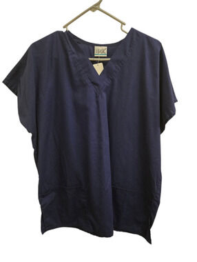 Very Good L Simply Basic Scrubs